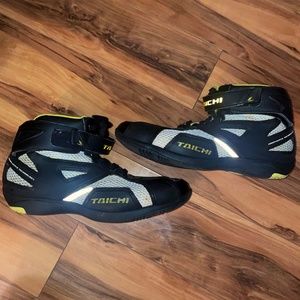RS Taichi Delta Motorcycle Riding Shoe